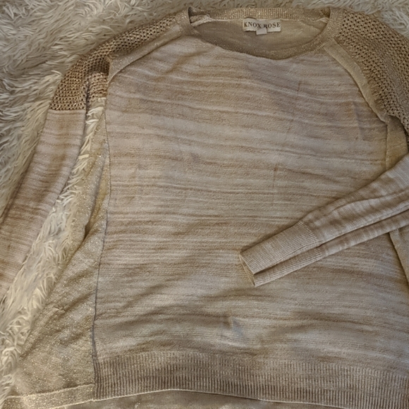Gold sweater - Picture 1 of 3